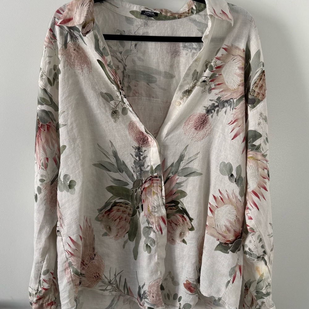 Express Floral Button-Down Shirt in Ivory, Pink & Green